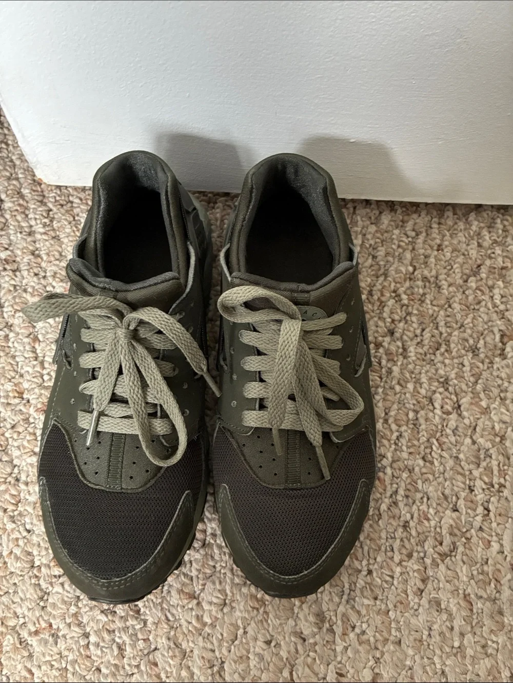 Nike Kids Olive Green and Dark Green Lace-Up Sneakers